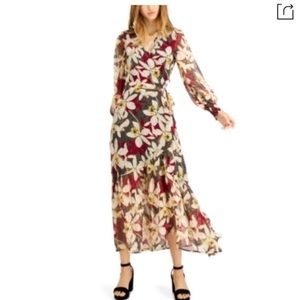 ⭐️Bar III wrap style dress floral print size medium